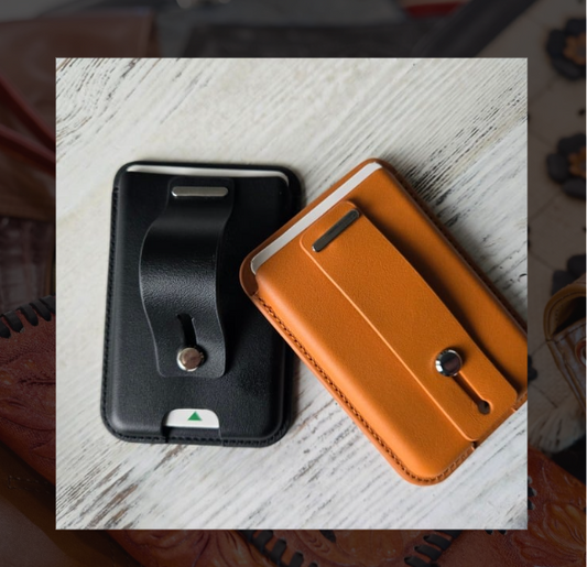Magnetic cardholder wallet